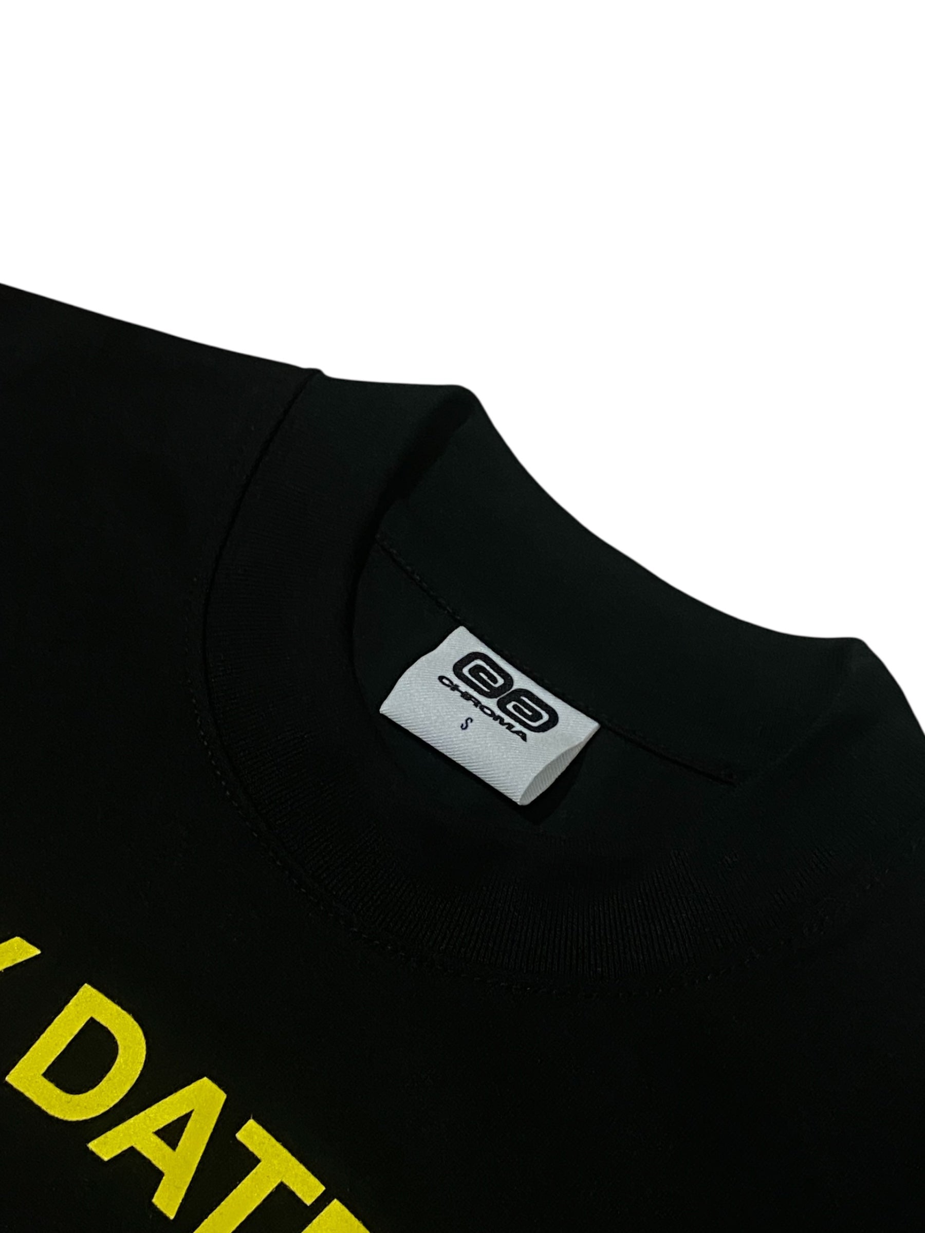 DATE TEE IN BLACK
