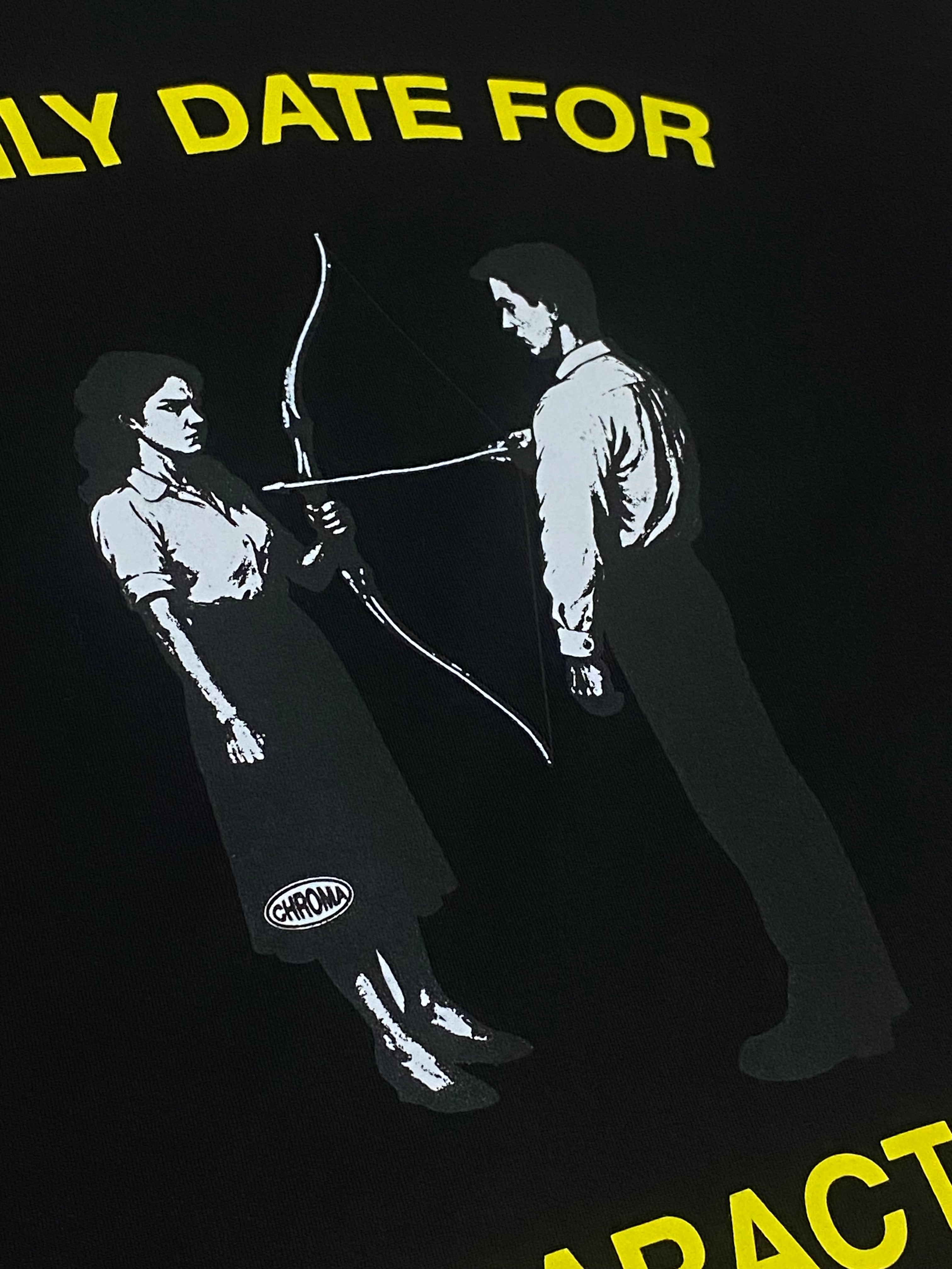 DATE TEE IN BLACK